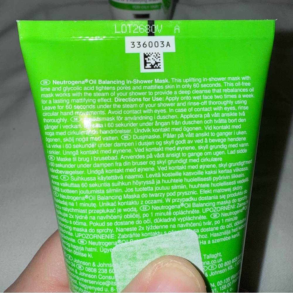Neutrogena Green Oil Balancing Mask - Picture 2 of 2